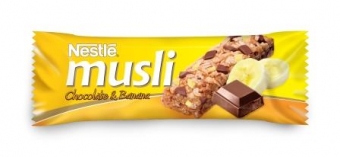 Batoniki Nestlé z czekoladką i bananami