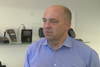 Płatność bezgotówkową oferuje tylko 5 proc. małych firm. Rozwiązaniem mogą być terminale mobilne
