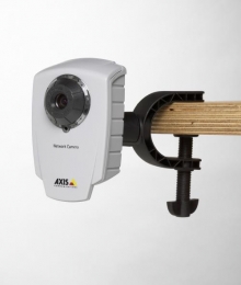 Kamery Axis Communications w 750 supermarketach SPAR