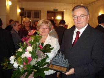 Chrobry znów króluje