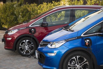 „Das Elektroauto”: Opel Ampera-e zachwyca elektryzującą technologią