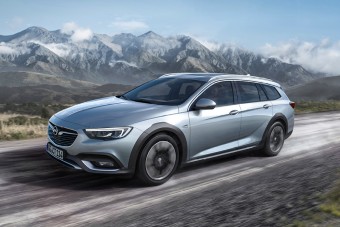 Flagowy Opel w wydaniu terenowym: nowa Insignia Country Tourer