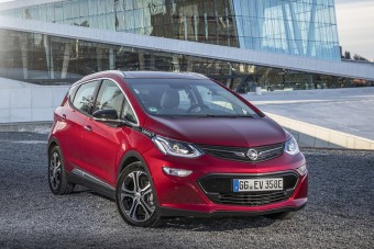 Nowy Opel Ampera-e wybrany „Najlepszym produktem 2017 roku”