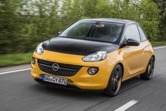 Czarny wygrywa: Opel ogłasza ceny nowego ADAMa BLACK JACK 