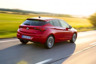 Opel Astra: 500 000 zamówień na „Samochód Roku 2016”