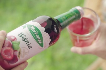 Marka Herbapol startuje z promocją syropów Owocowa Spiżarnia