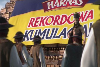 ORŁY HARNASIA  - marka Harnaś w nowym spocie TV zagrzewa do kibicowania 