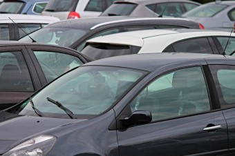 Polscy kierowcy tracą nawet 40 minut dziennie na znalezienie miejsca parkingowego