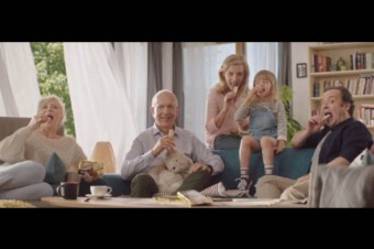 Marka Familijne startuje z kampanią pod hasłem „Mus je schrupać” 