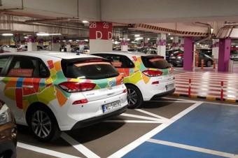 Auta 4Mobility przy hipermarketach Carrefour Polska