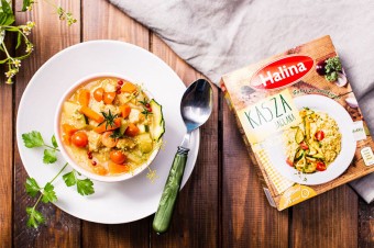 Krupnik z kaszą jaglaną marki Halina na indyku
