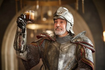 George Clooney łamie zasady czasoprzestrzeni, aby zdobyć filiżankę ulubionej kawy Nespresso