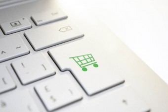 Polski rynek e-commerce nie zwalnia tempa. Do zgarnięcia są miliardy złotych