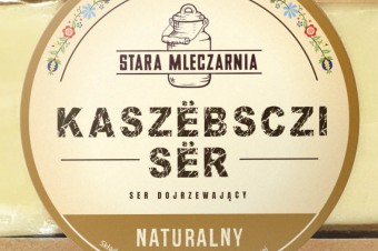 Naturalny ser w ekologicznym opakowaniu