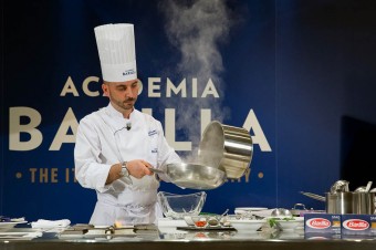 Włoski szef kuchni Marcello Zaccaria o jedzeniu po włosku, Polakach i najpopularniejszym show o gotowaniu w Polsce