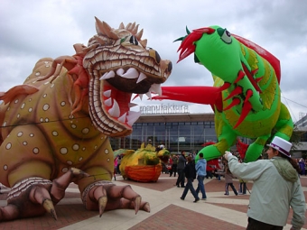 IV Międzynarodowy Festiwal Sztuki Ulicznej w łódzkiej Manufakturze