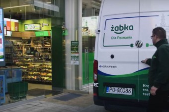 Żabka kupuje w pełni elektryczne samochody dostawcze Volkswagen e-Crafter