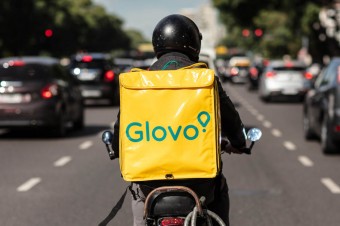 Glovo stosuje „bezkontaktową