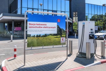 Kaufland rozwija własną sieć stacji ładowania samochodów elektrycznych