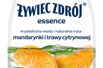 Essence w butelce w 100% z plastiku z recyklingu