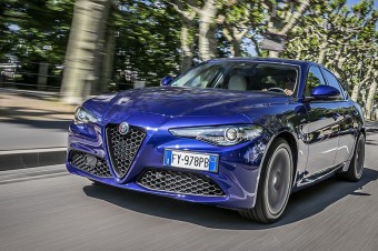 Alfa Romeo Giulia z tytułem „Best Car 2021