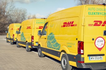 DHL Parcel inwestuje w dostawcze samochody elektryczne dla kurierów