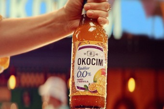 Tropikalny smak i energetyczna reklama nowego Radlera 0,0% Mango z marakują 
