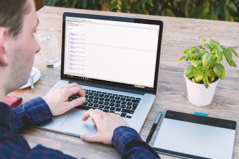 Firmy chcą zatrudniać ekspertów od cyberbezpieczeństwa
