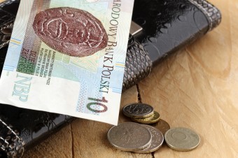 28 proc. Polaków w czasie pandemii odnotowało pogorszenie sytuacji finansowej. 7 proc. deklaruje, że ma długi