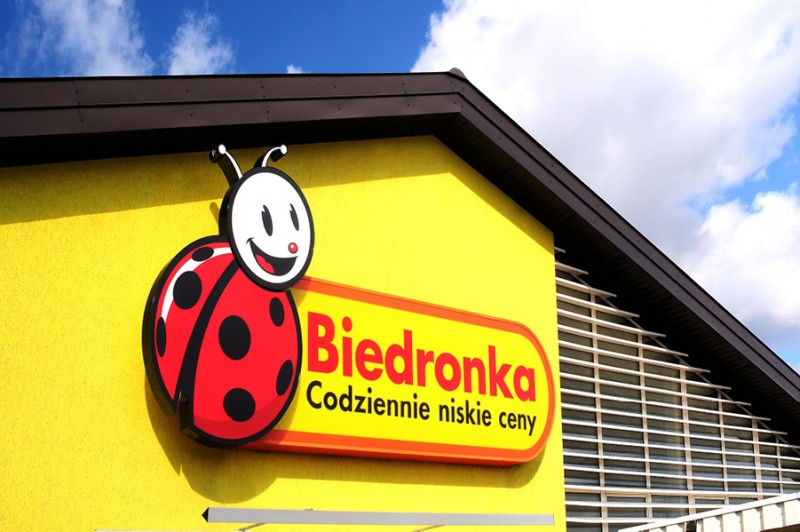 Biedronka redukuje zużycie plastiku o ponad 1290 ton
