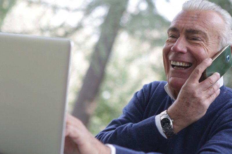 Seniorzy będą więcej kupować online i mobile
