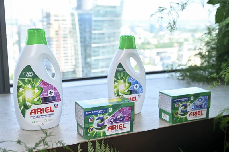 Ariel Touch of Lenor Fresh Air i Amethyst Flower – nowe kapsułki oraz płyny do prania tkanin gwarantują nieskazitelną czystość i długotrwałą świeżość