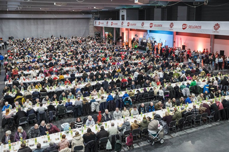 Selgros i Caritas. Partnerstwo, które niesie pomoc potrzebującym