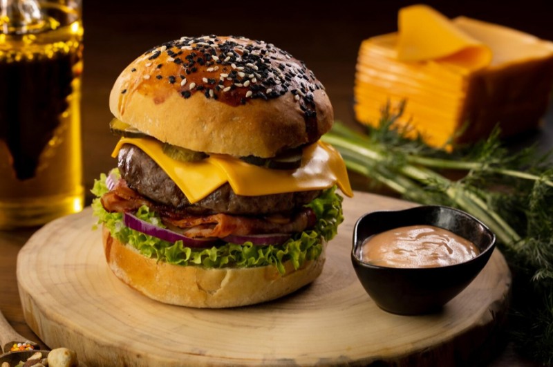 Międzynarodowy Dzień Burgera – świętuj razem z Hochland!