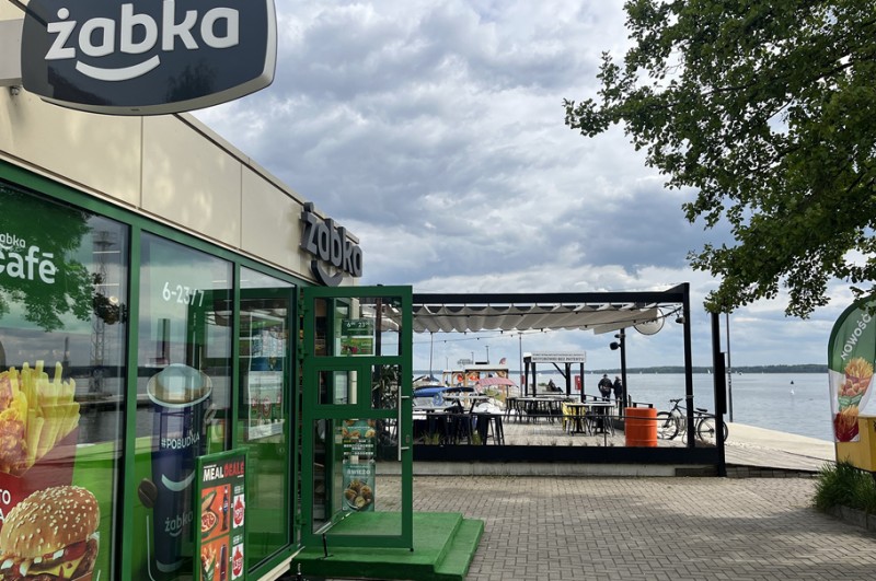 Żabka uruchomiła prawie 160 sklepów sezonowych 