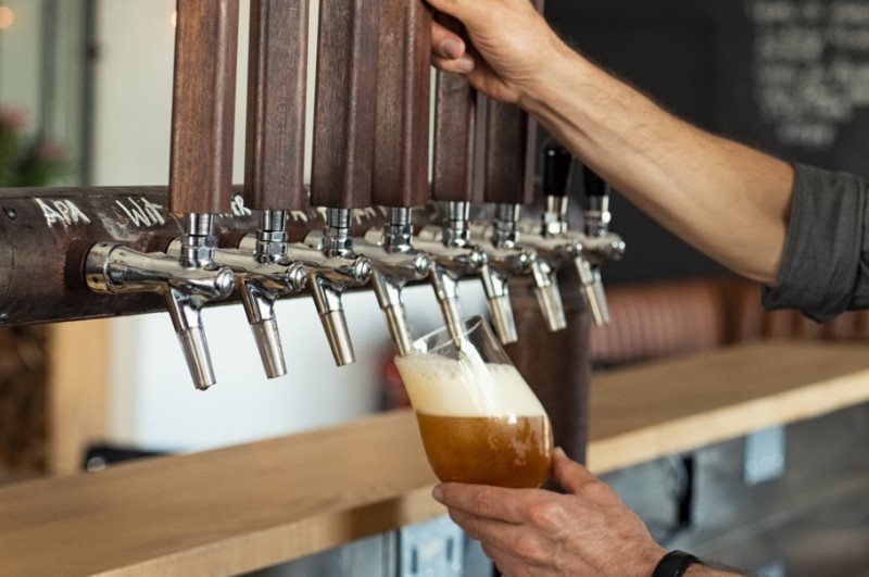 Edukacja sprzedawców alkoholu przynosi efekty