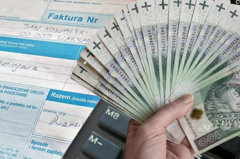 Miliardy wciąż krążą na lewych fakturach
