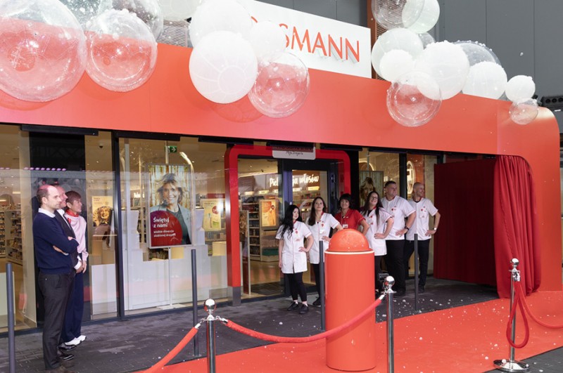 Rossmann uruchomił drogerię w nowym koncepcie