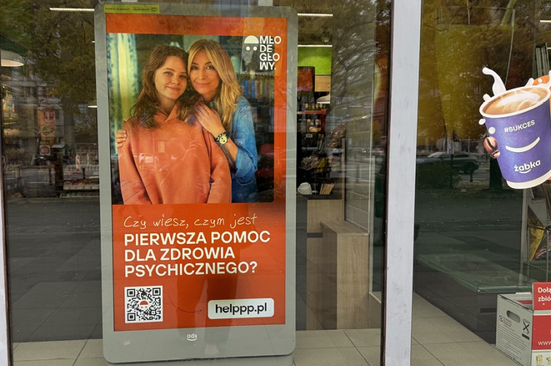 Żabka i Fundacja UNAWEZA razem na rzecz zdrowia psychicznego młodych