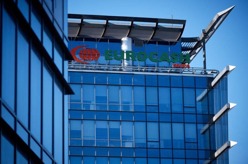 Eurocash utrzymuje stabilne wyniki mimo spadków sprzedaży