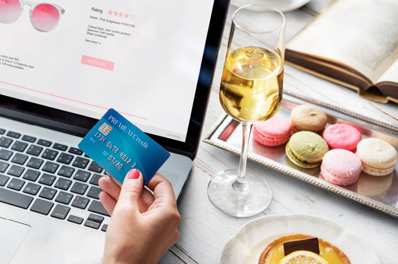 E-commerce rośnie: komentarze ekspertów po danych GUS