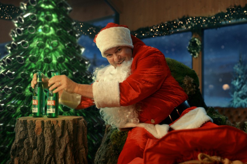 Tomasz Karolak w świątecznej kampanii piwa Łomża