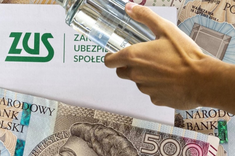 Polacy biorą coraz więcej L4 z powodu nadużywania alkoholu