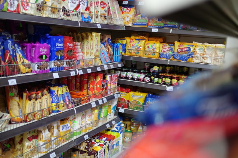 Grudzień z wyższymi obrotami, ale mniejszym ruchem