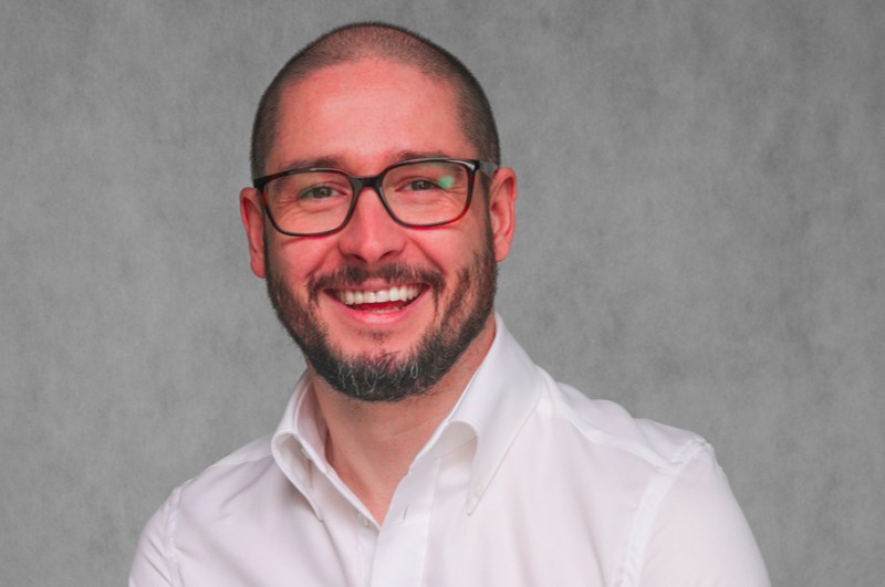 Jak powstaje wino bez alkoholu? Technologie, koszty i przyszłość segmentu 0%