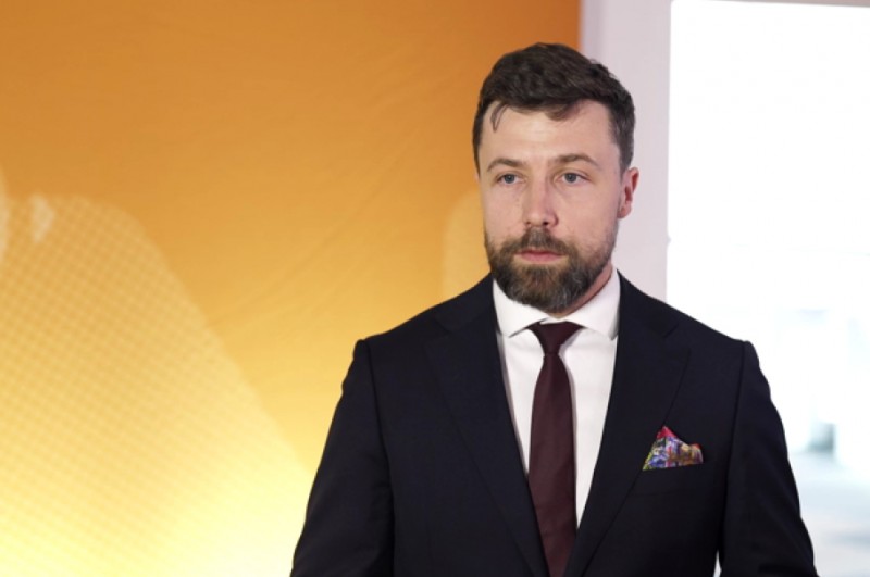 Polska gospodarka nadal rośnie szybciej niż unijna, ale traci przewagi kosztowe