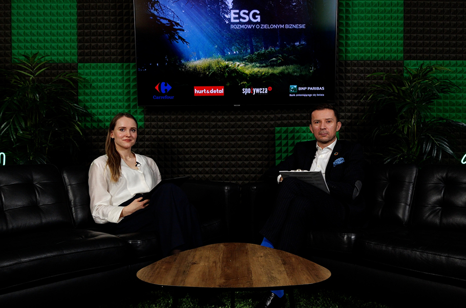 Carrefour Polska: strategia ESG, system kaucyjny i dekarbonizacja w handlu