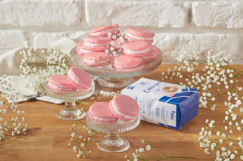 Domowe makaroniki – elegancki prezent lepszy niż kwiaty