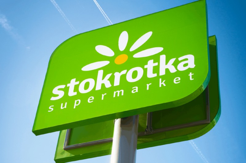 „Nasza Stokrotka” ma już 3 mln użytkowników. Sieć świętuje promocjami i niespodziankami