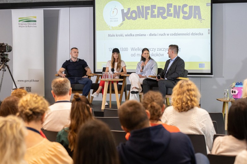 „Program dla szkół” wspiera zdrowe nawyki dzieci. Nauczyciele debatowali w Warszawie